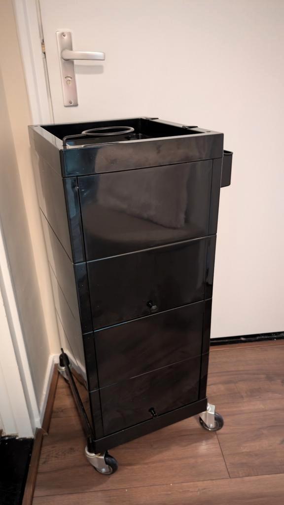 Kapperswerkwagentje / Trolley Sibel / Zo goed als nieuw, Huis en Inrichting, Kasten | Ladekasten, Ophalen