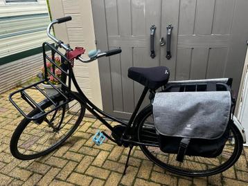 oma fiets beschikbaar voor biedingen