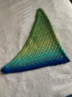 Gehaakte omslagdoek, Ophalen of Verzenden, Zo goed als nieuw, Maat 38/40 (M), Sjaal