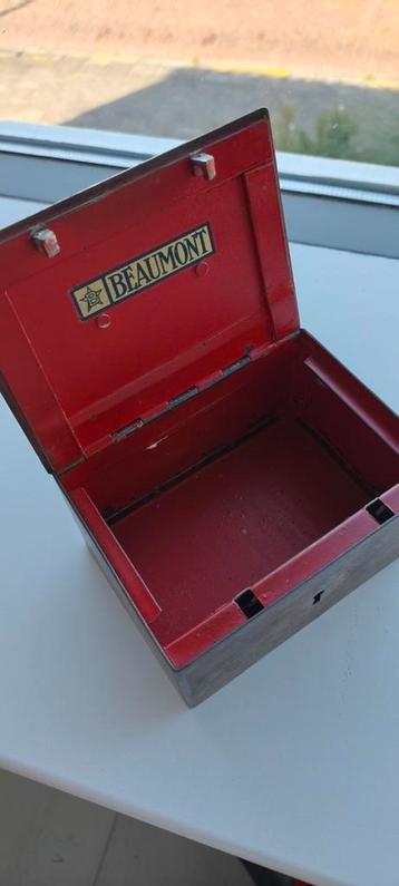 Beaumont kluisje met sleutel  beschikbaar voor biedingen