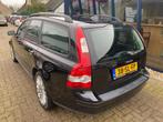 Volvo V50 2.4i Momentum 170PK Automaat, Gebruikt, 700 kg, Zwart, 2435 cc