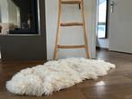 Vloerkleed schapenvacht. Afm. 90 x 60 cm, Huis en Inrichting, 50 tot 100 cm, Crème, Ovaal, 50 tot 100 cm