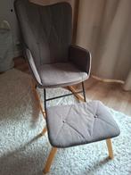 Grijze Schommelstoel met Voetenbank / nursing chair, Ophalen, Zo goed als nieuw, Stof, Eén