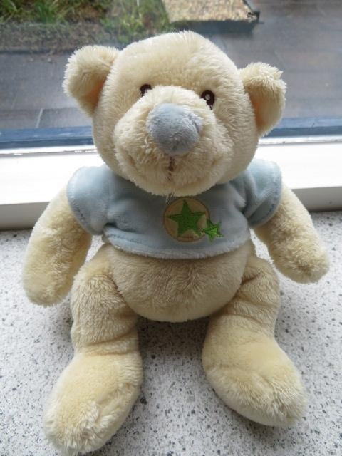 Beer merk Anna Club Plush in licht blauw shirt meet ca 22 cm, Kinderen en Baby's, Speelgoed | Knuffels en Pluche, Ophalen of Verzenden