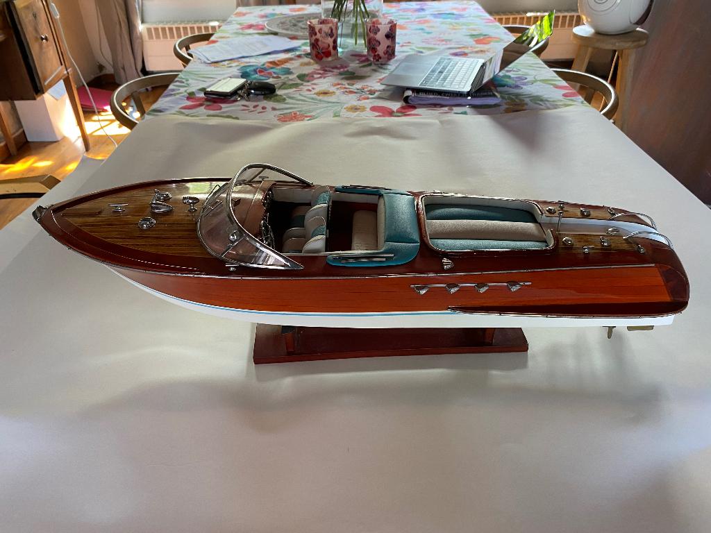 Riva Aquarama model 67 cm, Hobby en Vrije tijd, Modelbouw | Boten en Schepen, Ophalen, Zo goed als nieuw