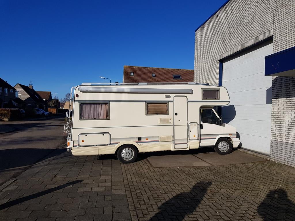 Compacte Alkoof Camper - Ideaal voor avontuurlijke reizen, Caravans en Kamperen, Campers, Particulier, tot en met 6, Alkoof, Bürstner
