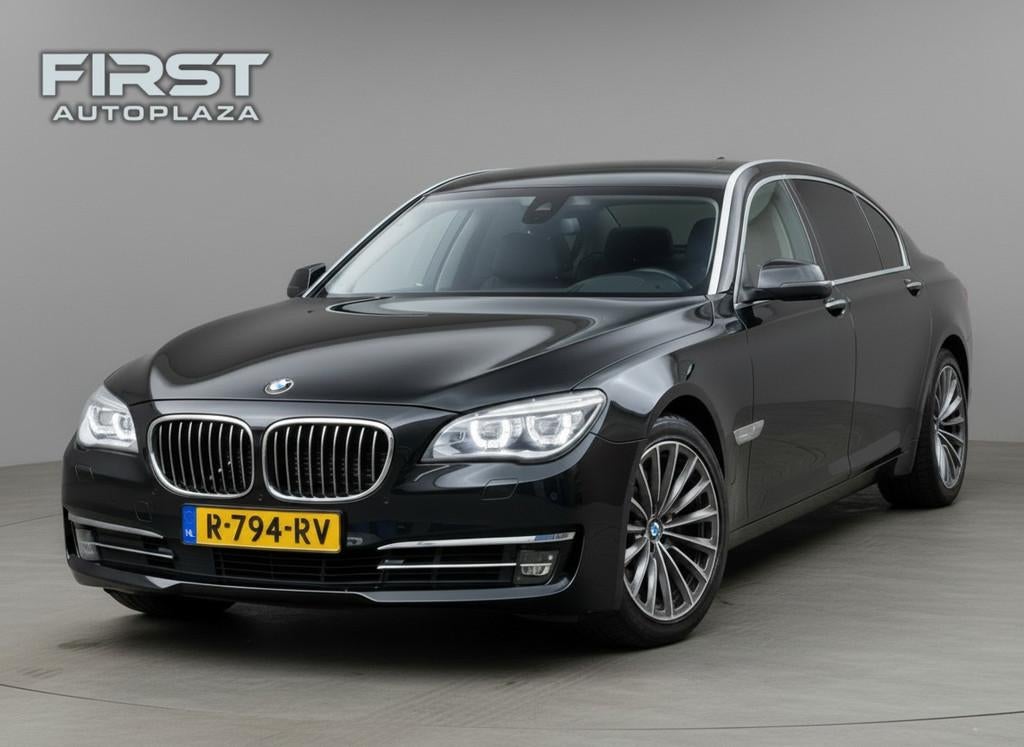 BMW 7-serie 750Li Individual Edition TV/360/HUD/SOFTCLOSE/DO, Auto's, Euro 5, Gebruikt, 4395 cc, Leder
