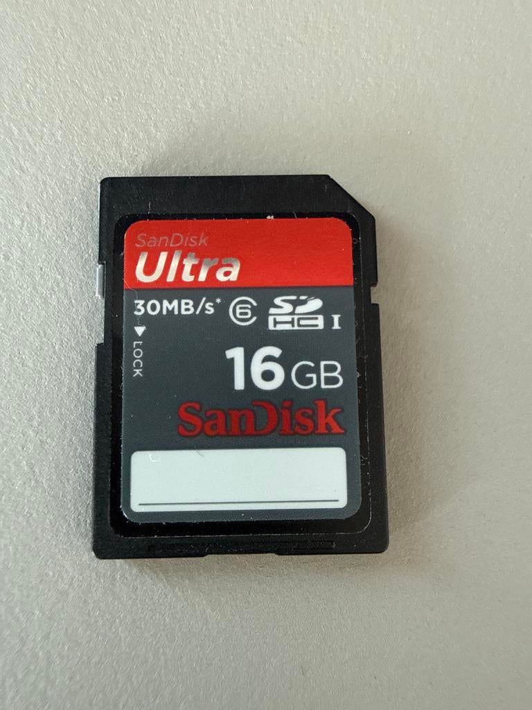 SanDisk Ultra 16GB SDHC Geheugenkaart, Ophalen of Verzenden, Zo goed als nieuw, Fotocamera, 16 GB