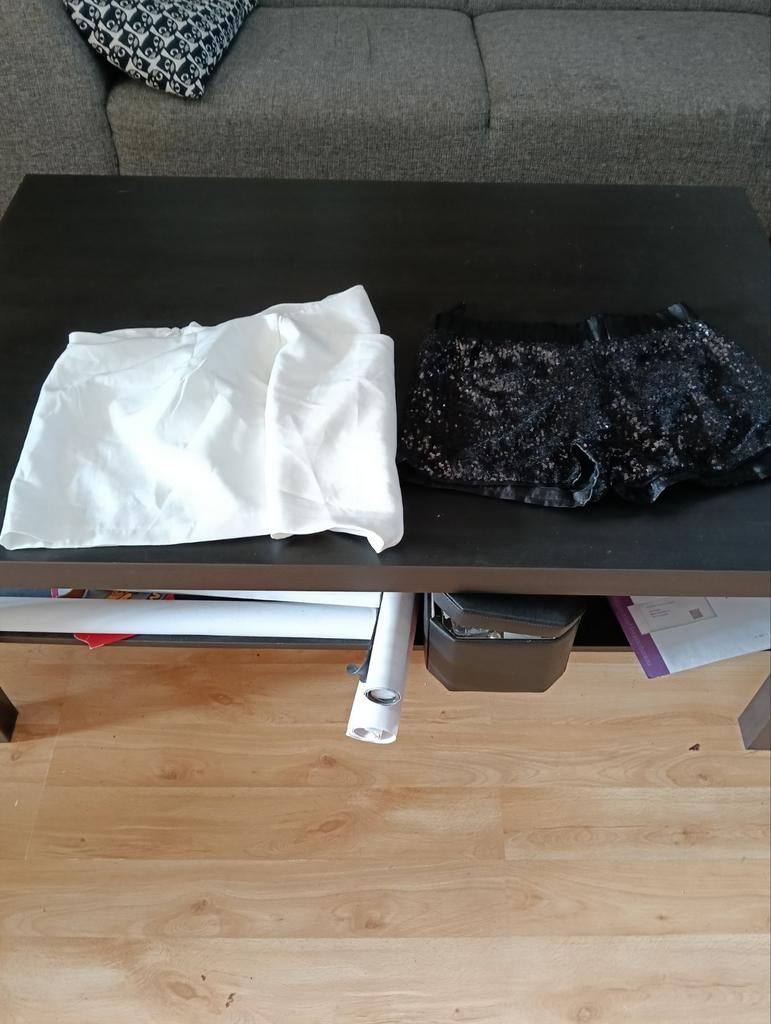 Rokjes en 2 kort broekje maat 38, Kleding | Dames, Rokken, Ophalen, Gedragen, Maat 38/40 (M), Overige kleuren