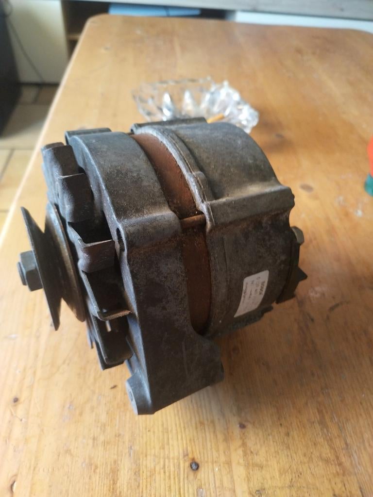 Bmw e30 325i dynamo 80 am 14v, Ophalen of Verzenden