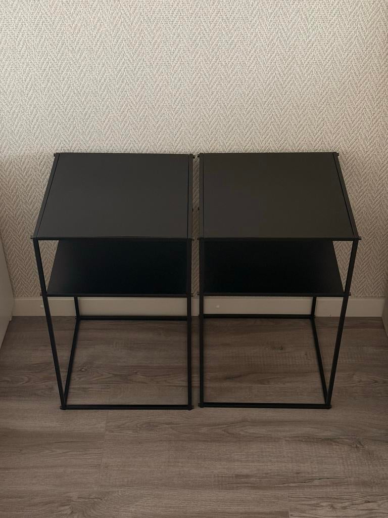 Zwarte metalen nachtkastjes, Ophalen, Gebruikt, Minder dan 45 cm, Metaal of Aluminium