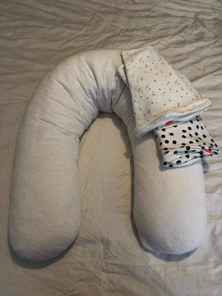 Voedingskussen, Kinderen en Baby's, Babyvoeding en Toebehoren, Ophalen, Zo goed als nieuw, Voedingskussen