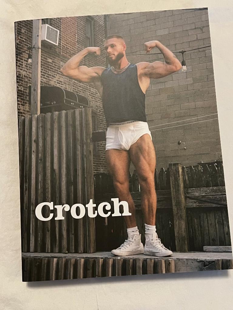 magazine gay Issue 14 of Crotch Magazine , Verzenden, Zo goed als nieuw, Overige typen