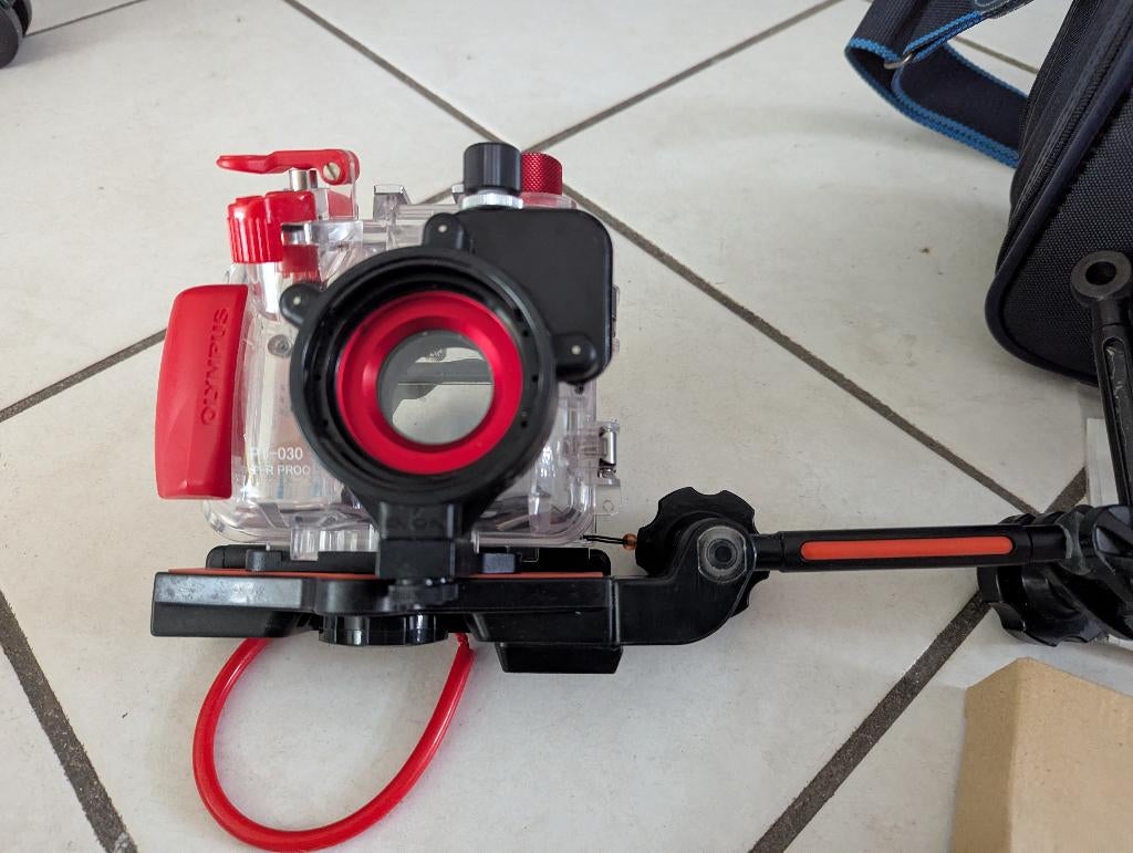 Olympus Onderwaterhuis met camera en flitser, Ophalen of Verzenden, Onderwaterhuis of Camera