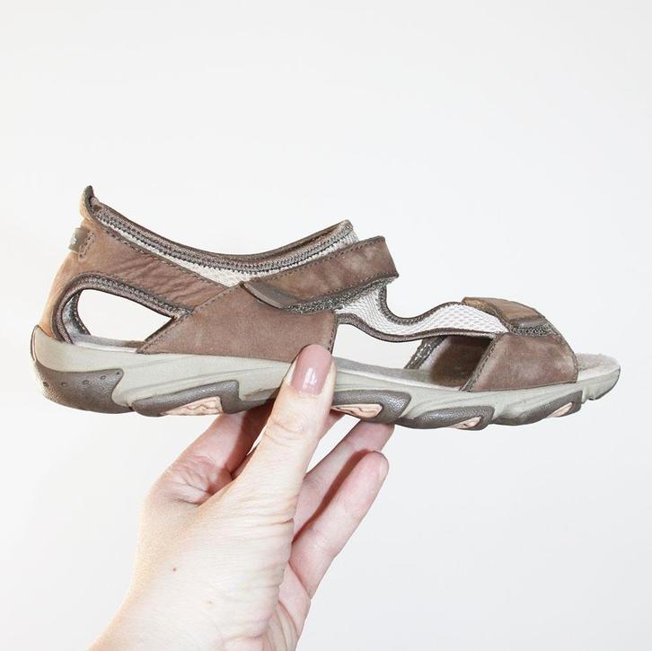 Mooie Leren Clarks Sandalen -s15 (Maat D5½/38½) € 25,-, Kleding | Dames, Schoenen, Zo goed als nieuw, Sandalen of Muiltjes, Overige kleuren