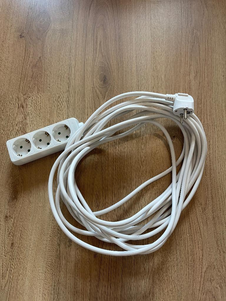 Stekkerdoos verlengsnoer 10 meter 3-voudig wit, Ophalen of Verzenden, Zo goed als nieuw, Overige typen