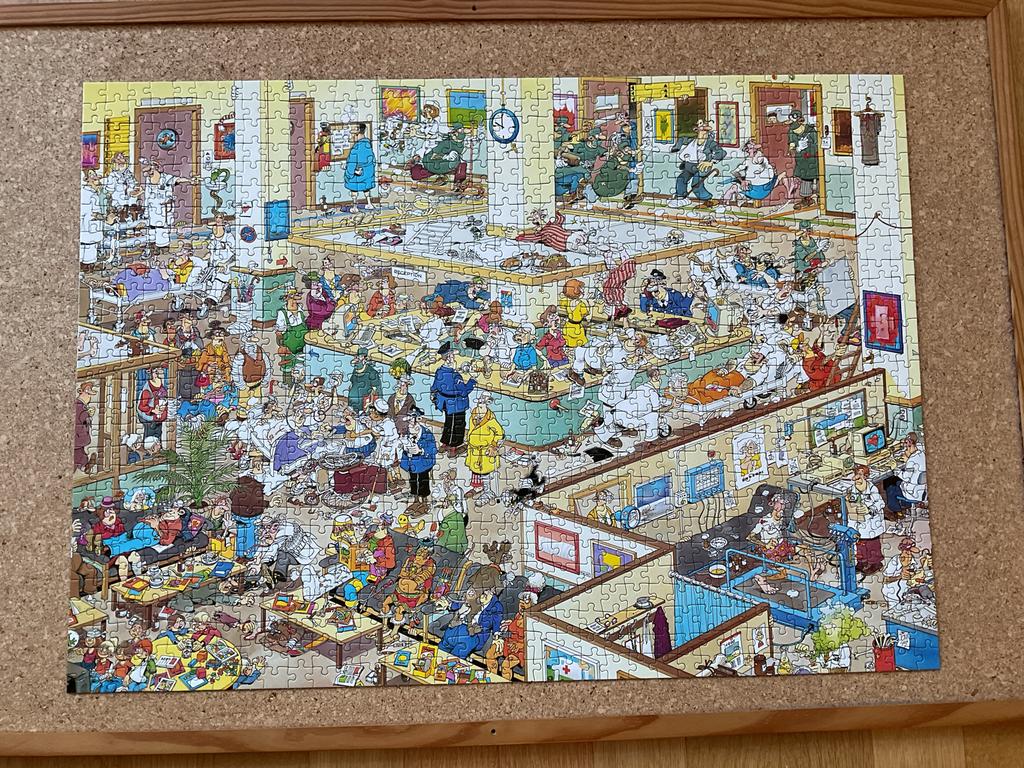 Jan van Haasteren puzzel 1000 stukjes. Van harte beterschap., Ophalen of Verzenden, 500 t/m 1500 stukjes, Zo goed als nieuw, Legpuzzel