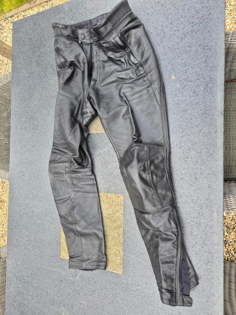 Hein Gericke leren motorbroek heren maat 50, Motoren, Kleding | Motorkleding, Ophalen, Hein Gericke, Broek | leer, Heren