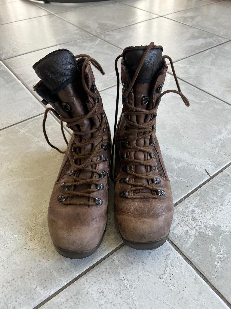 Gedragen paar Meindl 3637-01 Jungle Boots maat 275B . 43,5, Verzenden, Gebruikt, Schoenen