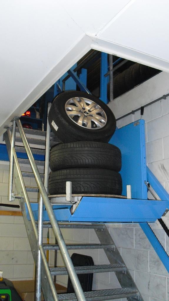 Bandenlift, plateau traplift., Auto diversen, Overige Auto diversen, Verzenden