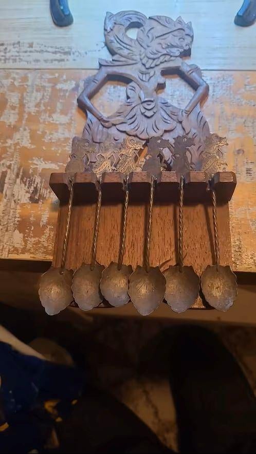 Zilveren Wajang lepels + houder, Antiek en Kunst, Antiek | Bestek, Ophalen of Verzenden