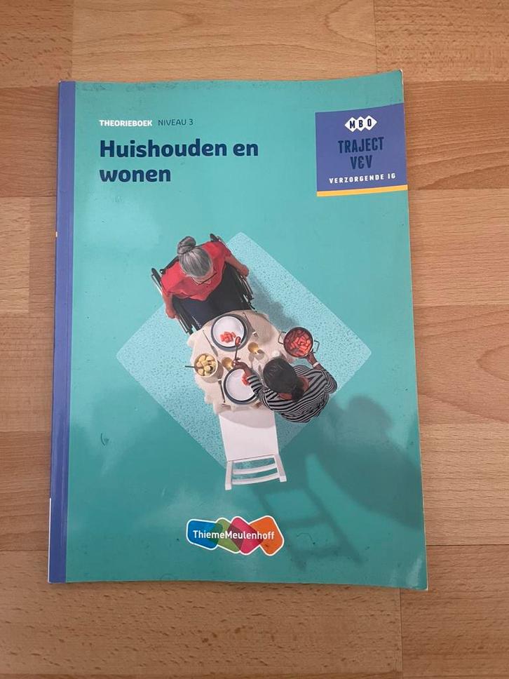 Huishouden en wonen - Theorieboek MBO, Boeken, Schoolboeken, Zo goed als nieuw, Nederlands, Overige niveaus, Ophalen of Verzenden