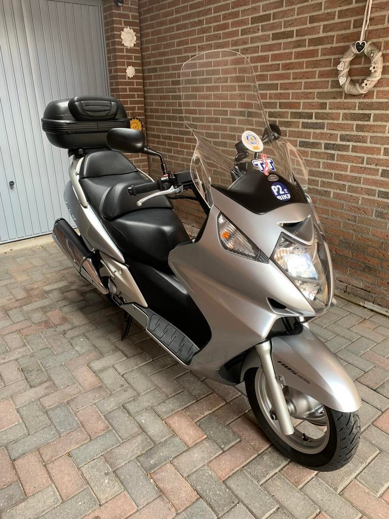 Honda Silverwing 600 (2010) - Showroomstaat, Volledig Uitger, Motoren, Motoren | Honda, Scooter, Gebruikt, Particulier, Automaat