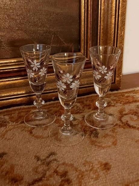 3 Prachtige! oude Franse likeurglaasjes, Ophalen of Verzenden