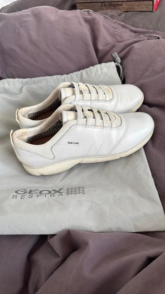 geox respira schoenen, Ophalen of Verzenden, Zo goed als nieuw, Grijs, Sneakers of Gympen