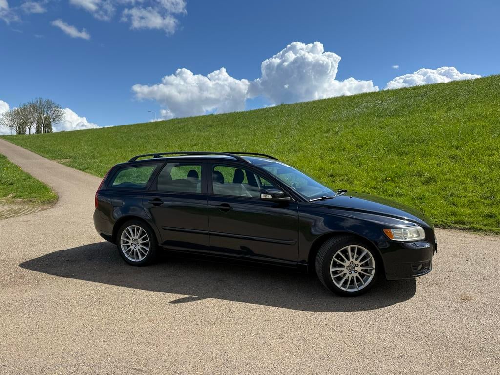 Volvo V50 1.8F 2009 Zwart Trekhaak Xenon, Voorwielaandrijving, 125 pk, Zwart, Zwart