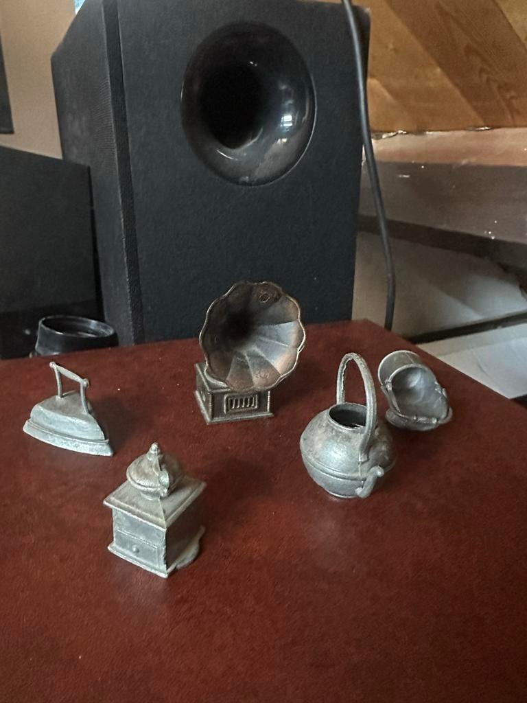 Miniatuur voorwerpen | Tin, Ophalen