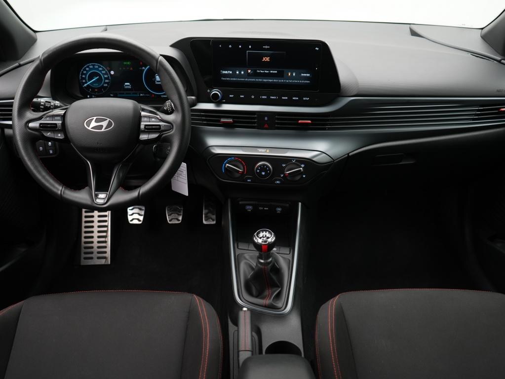 Hyundai i20 1.2 N Line | Navigatie | Private lease 429,- p.m, Auto's, Hyundai, 12 maanden, Gebruikt, Zwart, 4 cilinders