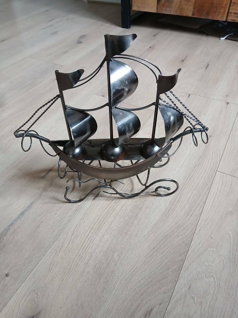 Decoratieve fleshouder in de vorm van een schip, Huis en Inrichting, Woonaccessoires | Overige, Gebruikt, Metaal, Zilver, Industrieel