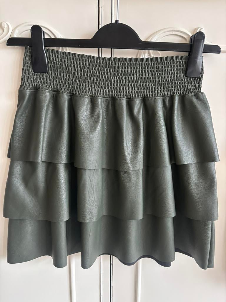 Nieuw groen rokje maat 152, Kinderen en Baby's, Kinderkleding | Maat 92, Ophalen of Verzenden, Nieuw, Meisje, Jurk of Rok