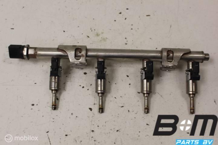 Brandstofrail met injectoren VW Golf 7 Variant 04E133320D, Gebruikt