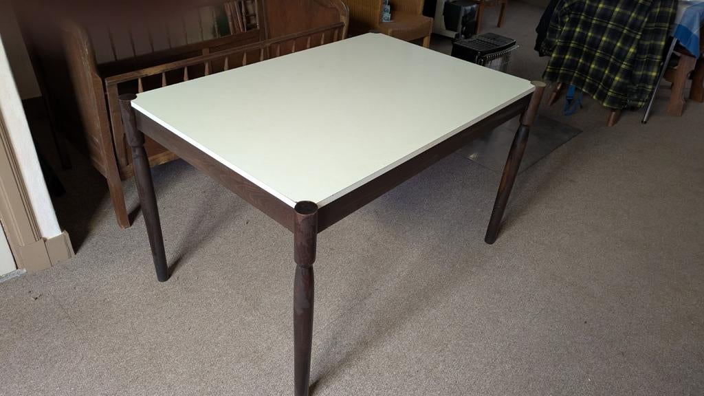 Tafel, poten demonteerbaar, Ophalen