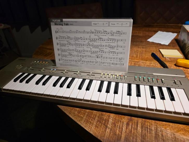 Keyboard met unieke muziekkaarten - Leer spelenderwijs!, Muziek en Instrumenten, Keyboards, Gebruikt, 61 toetsen, Yamaha, Ophalen of Verzenden