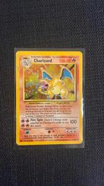 Charizard holo 4/102, Hobby en Vrije tijd, Verzamelkaartspellen | Pokémon, Ophalen of Verzenden, Zo goed als nieuw