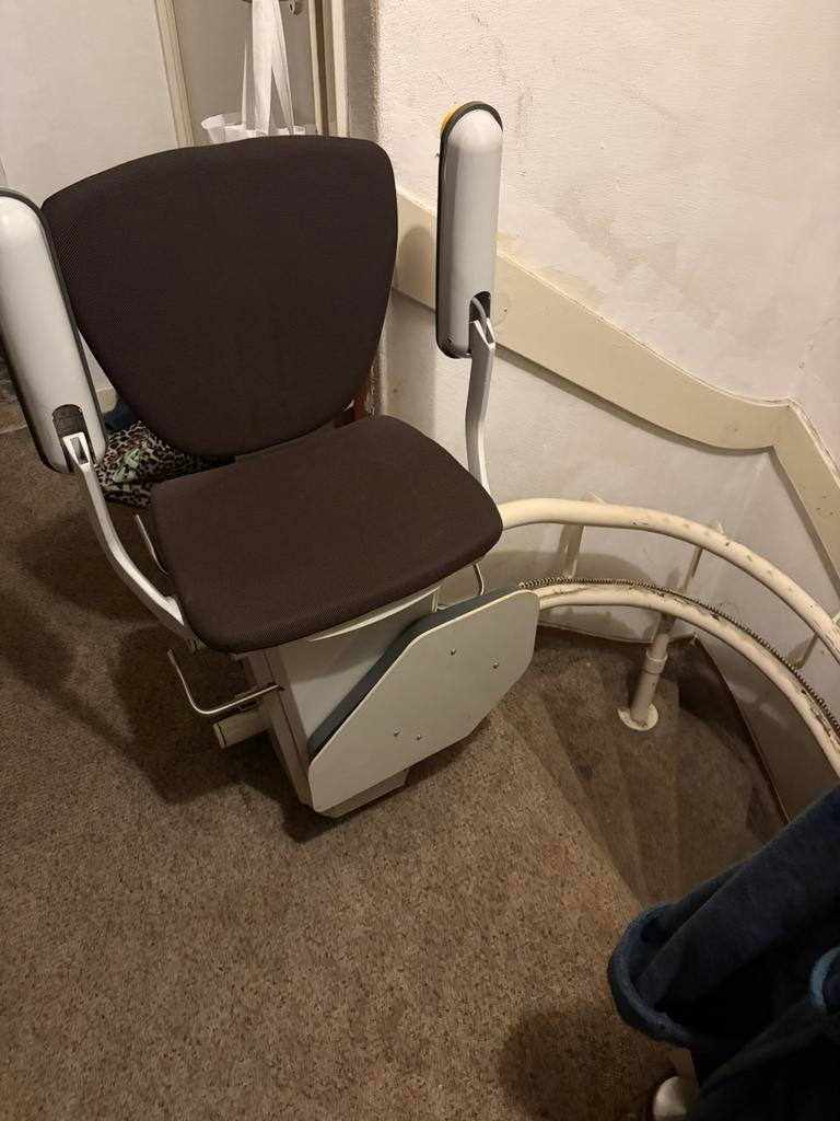 Traplift, Ophalen, Gebruikt, Met bocht