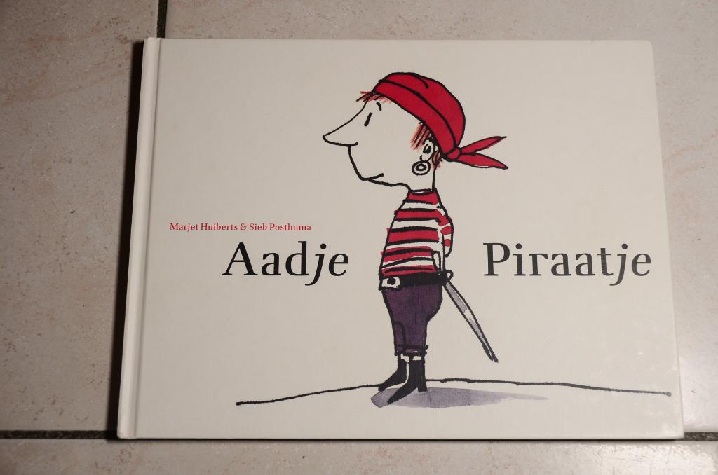 Aadje Piraatje / Marjet Huiberts  , Boeken, Fictie algemeen, Jongen of Meisje, Ophalen of Verzenden, Zo goed als nieuw