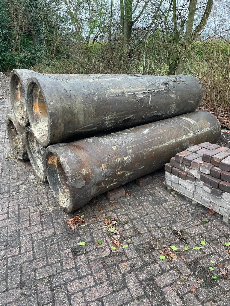 Betonduikers / betonbuizen., Doe-het-zelf en Verbouw, Buizen en Afvoer, Ophalen, Gebruikt, 2 tot 4 meter, 80 mm of meer