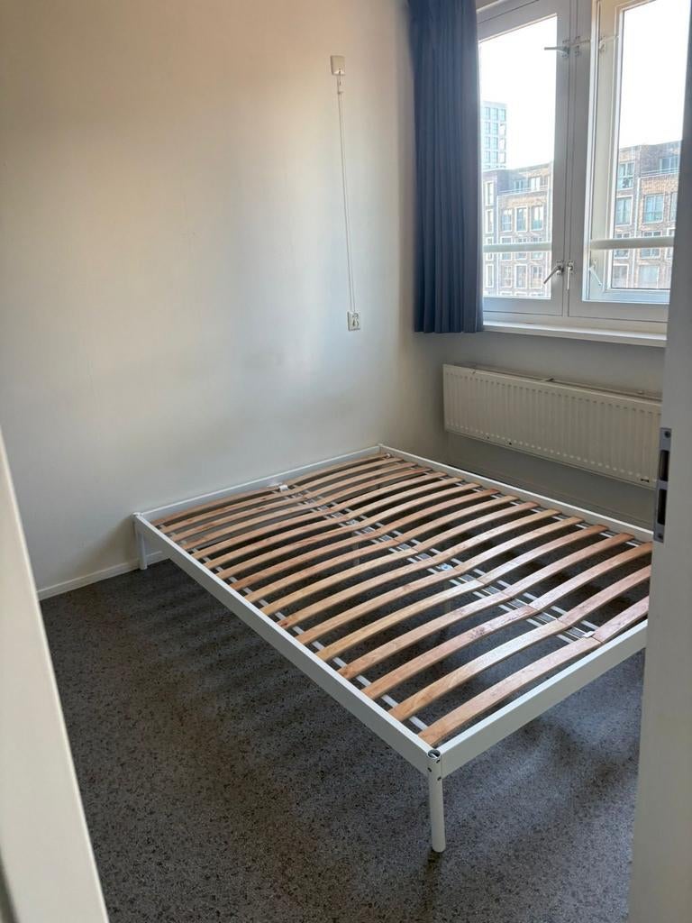 IKEA VEVELSTAD Bedframe Wit 140x200 - Zo goed als nieuw, Wit, Tweepersoons, Zo goed als nieuw, 200 cm