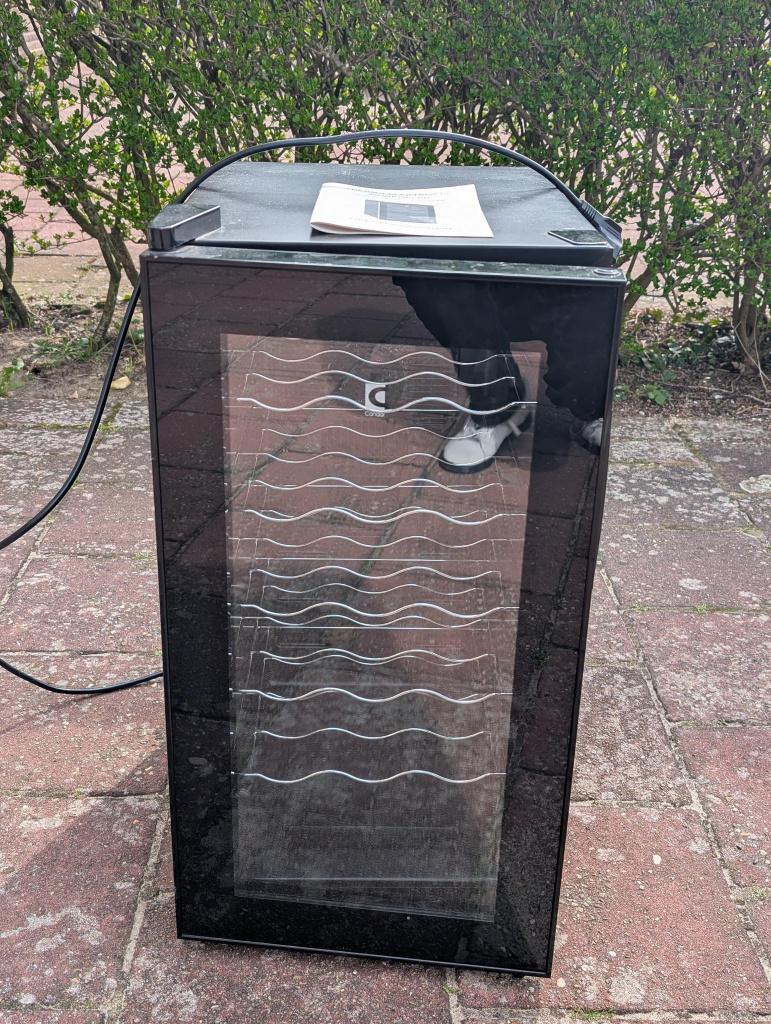 Wijn- Limonade- Bier- Fris Koelkast voor 17 flessen, Ophalen, Zo goed als nieuw, Zwart, Overige merken