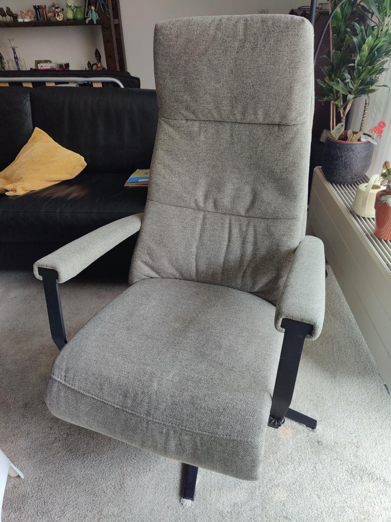 Sta-op fauteuil van Velderhof (ZGAN), Ophalen, 75 tot 100 cm, Zo goed als nieuw, Stof