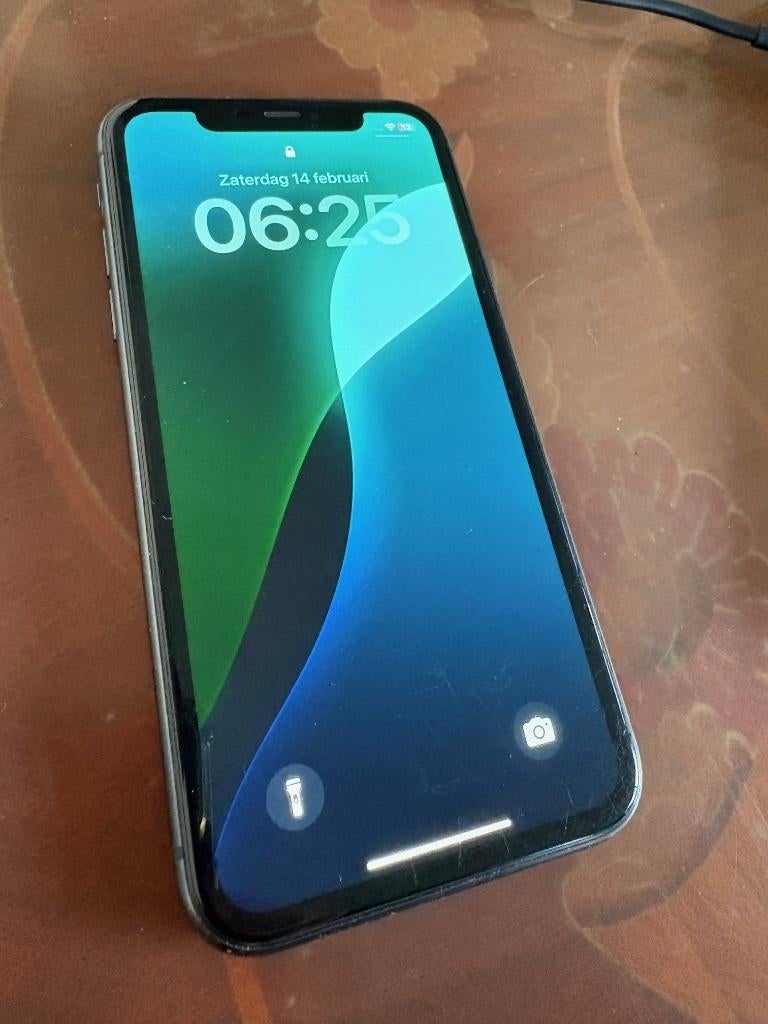 Zwarte iphone 11 met doosje, lader, boekjes 128GB, Telecommunicatie, Mobiele telefoons | Apple iPhone, Zwart, Zonder simlock, Zonder abonnement