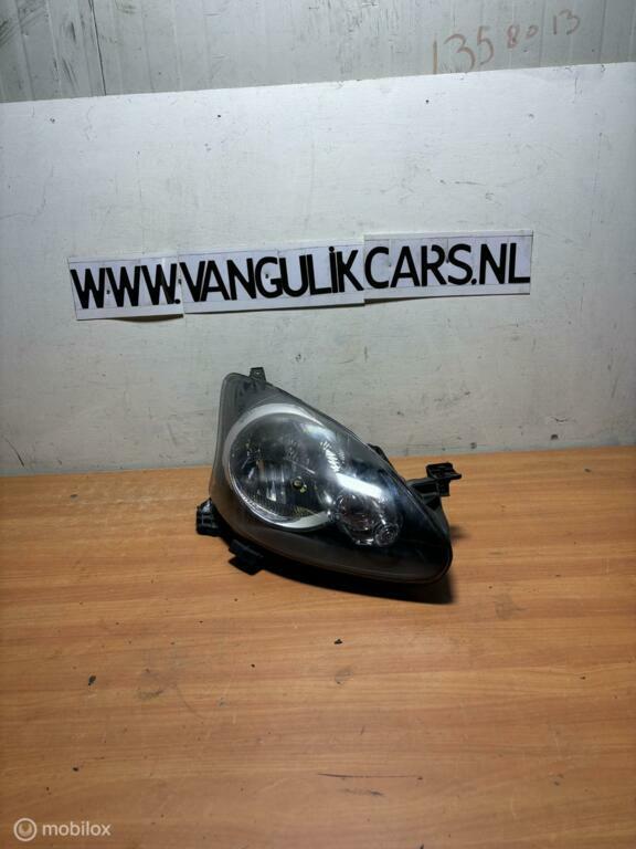 Koplamp  rechts Toyota Aygo I ('05-'14), Auto-onderdelen, Gebruikt, Toyota, Ophalen of Verzenden, Toyota