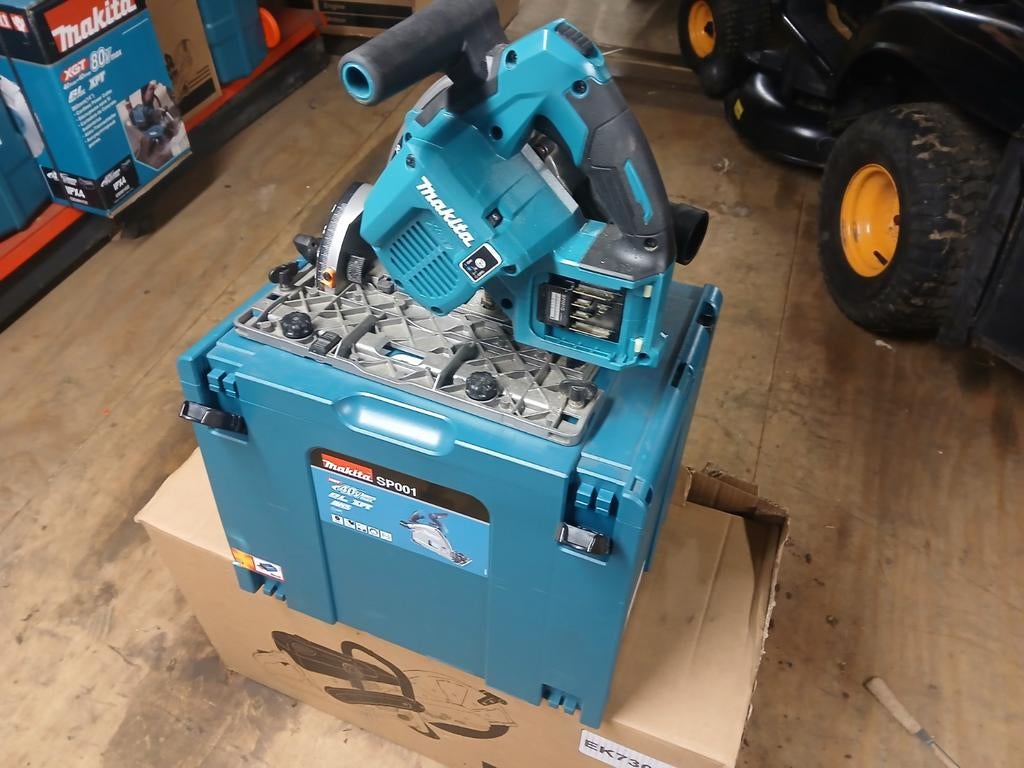 Makita sp001 inval cirkelzaag, Doe-het-zelf en Verbouw, Ophalen, Nieuw