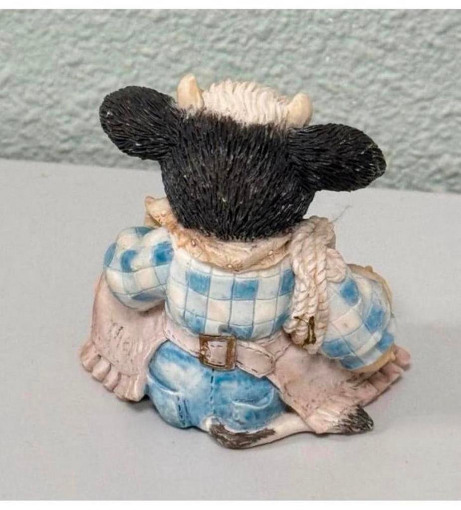 1993 koe cowboy Moo Moo's Chip 627704 Mary Rhyner beeldje, Verzamelen, Ophalen of Verzenden, Zo goed als nieuw, Dier