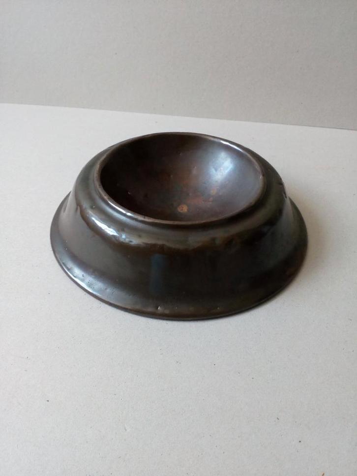 Koperen voerbak. Antiek. Kleine honden/poezen ., Antiek en Kunst, Curiosa en Brocante, Ophalen of Verzenden