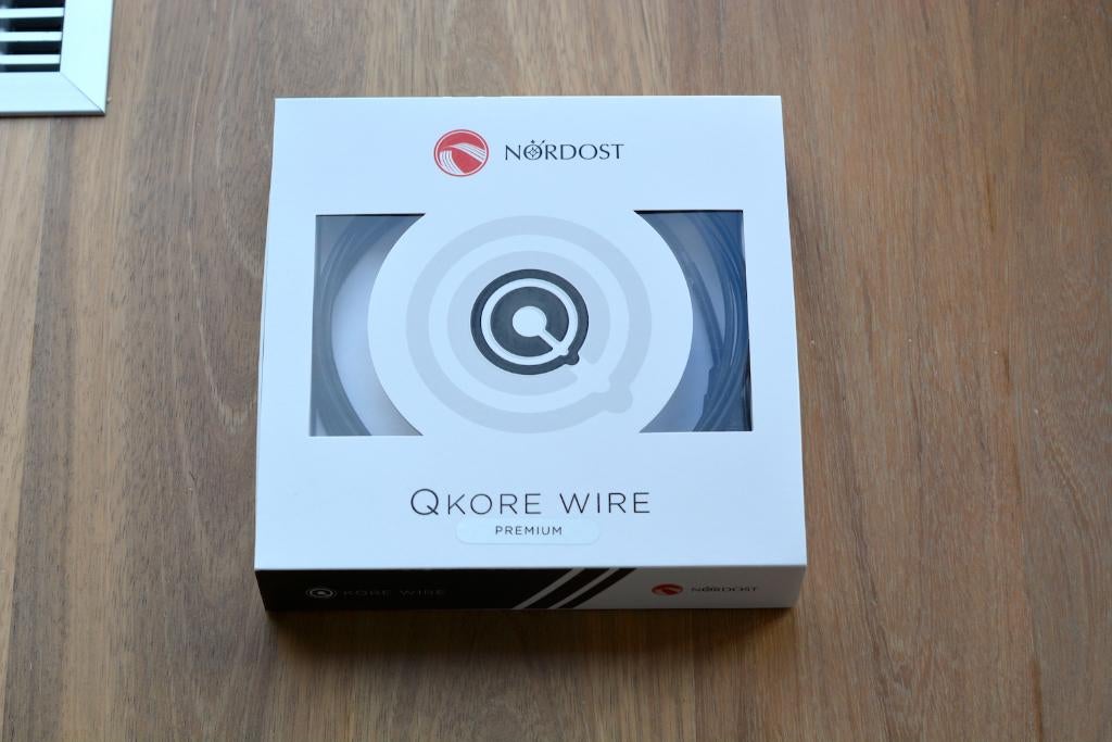 QKore Wire Premium Banaan - XLR Female Plug v/d Nordost, Ophalen of Verzenden, Zo goed als nieuw, 2 tot 5 meter, Overige kabels